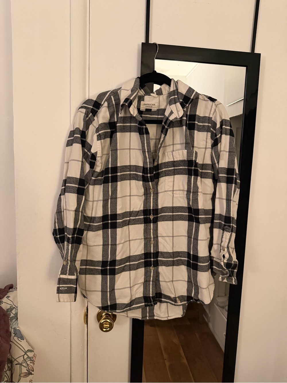 American Eagle Outfitters Black and White Plaid Button-Down Shirt - Women
